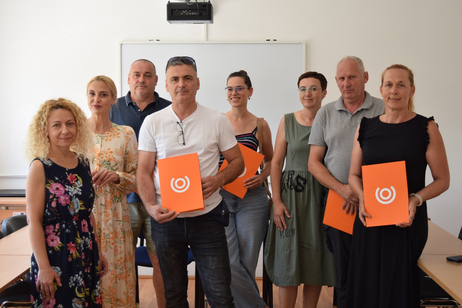 The awarding of certificates to participants of the organic beekeeping program